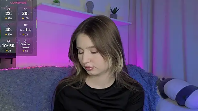 Snapshot of _Lua__ chatting on February 13, 10:39 pm Lua online show from February 13, 10:39 pm