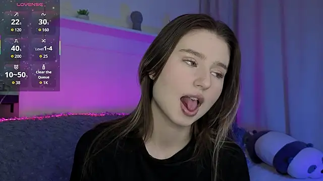  Lua   online show from February 18, 10:39 pm