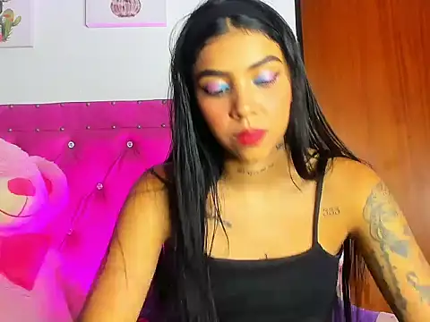 dahiiangomezz online show from September 27, 8:19 am