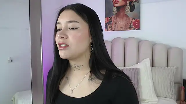 miawhite x1 online show from October 20, 1:55 pm