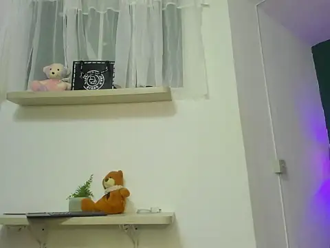 prettygirl691 online show from October 5, 5:17 am