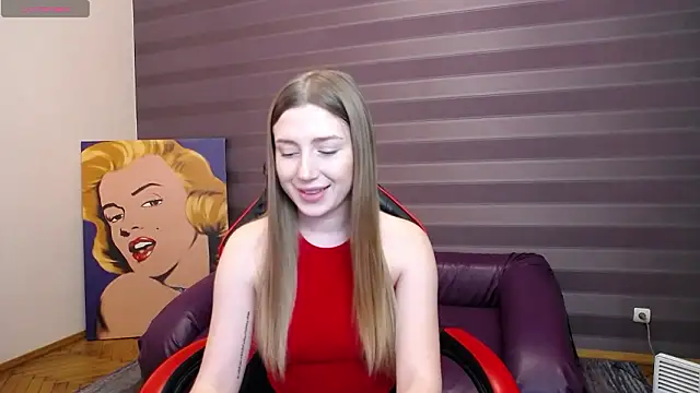 KissMe Now  online show from February 2, 1:43 pm