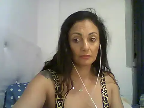 dulcefanny online show from February 2, 1:59 am