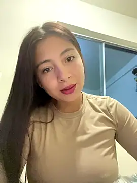 Snapshot of Karlee_Grey1 chatting on October 22, 2:01 am Karlee Grey1 online show from October 22, 2:01 am