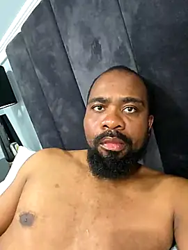 Snapshot of bigsize40 chatting on October 21, 2:12 am bigsize40 online show from October 21, 2:12 am