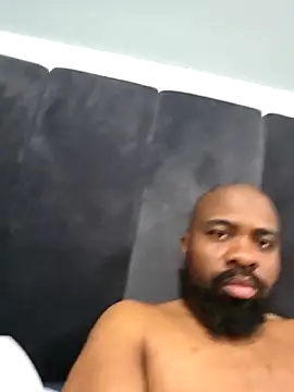 Snapshot of bigsize40 chatting on October 31, 1:39 am bigsize40 online show from October 31, 1:39 am