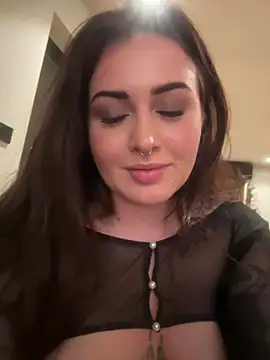 Snapshot of Kristyoff chatting on March 4, 10:27 pm Kristyoff online show from March 4, 10:27 pm