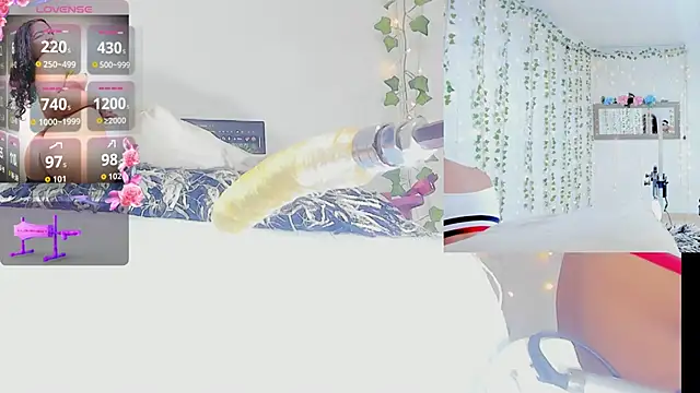 Ashley  Jones   online show from April 23, 9:19 am