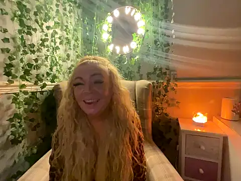 BonnyDesire online show from October 2, 6:26 pm