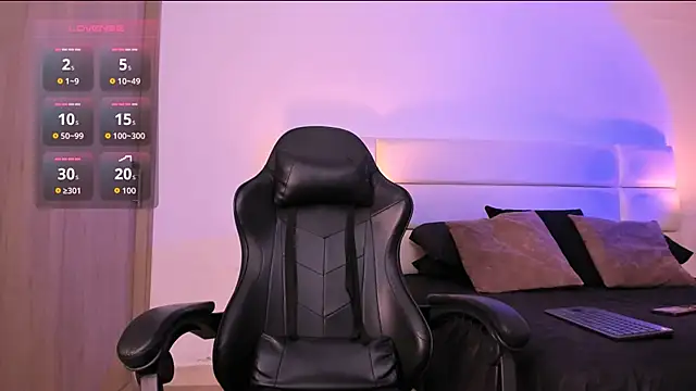 AllexJacob online show from November 14, 1:32 pm