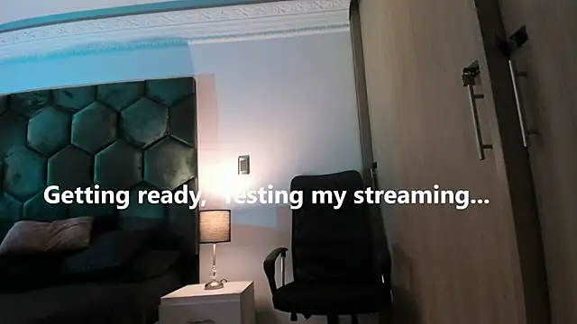 AllexJacob online show from May 8, 4:45 pm