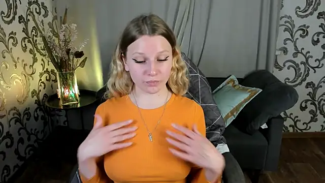 Snapshot of _Velvet_peach_ chatting on October 21, 11:55 am Velvet peach online show from October 21, 11:55 am