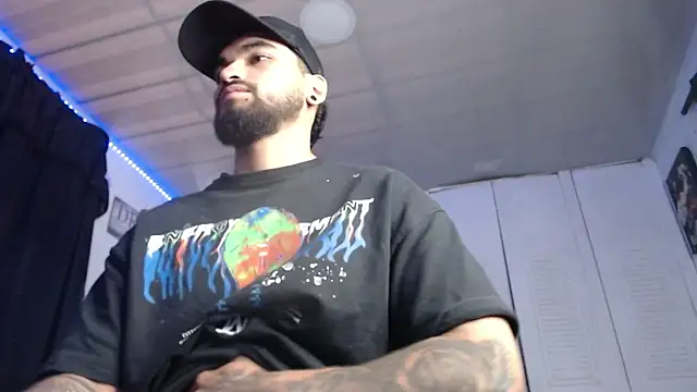 Snapshot of Chrys_harris77 chatting on October 6, 9:56 pm Chrys harris77 online show from October 6, 9:56 pm