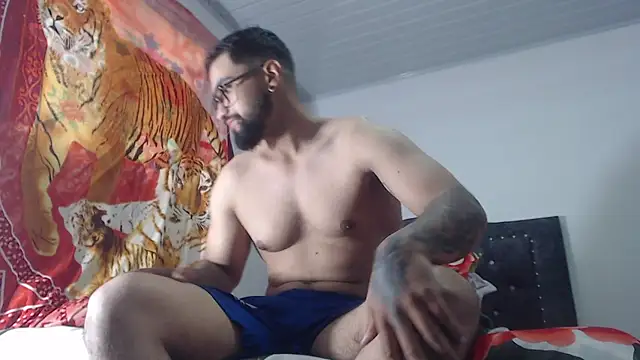 Snapshot of Chrys_harris77 chatting on February 17, 9:32 pm Chrys harris77 online show from February 17, 9:32 pm