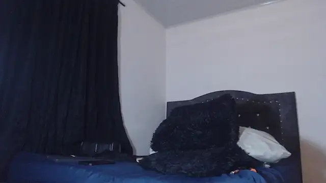 Snapshot of Chrys_harris77 chatting on March 12, 6:19 am Chrys harris77 online show from March 12, 6:19 am