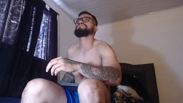 Snapshot of Chrys_harris77 chatting on March 13, 2:01 pm Chrys harris77 online show from March 13, 2:01 pm