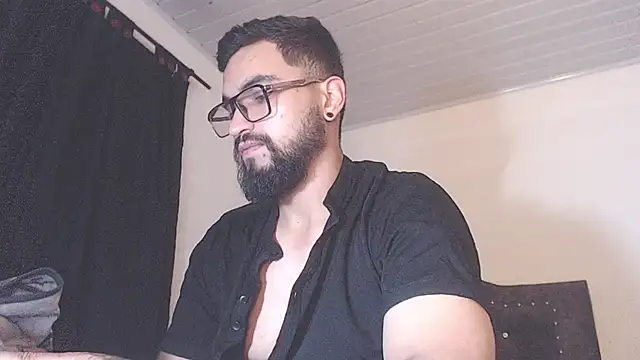 Snapshot of Chrys_harris77 chatting on March 18, 6:16 am Chrys harris77 online show from March 18, 6:16 am