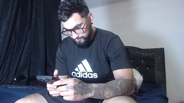 Snapshot of Chrys_harris77 chatting on March 19, 11:31 pm Chrys harris77 online show from March 19, 11:31 pm