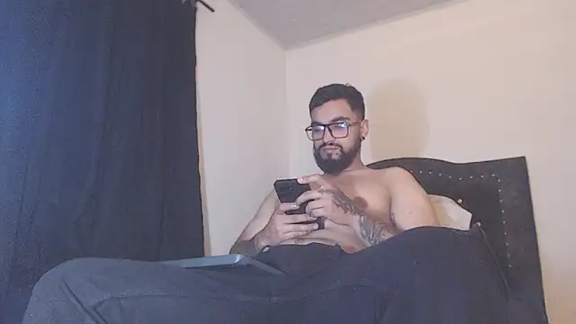 Snapshot of Chrys_harris77 chatting on March 26, 5:24 am Chrys harris77 online show from March 26, 5:24 am