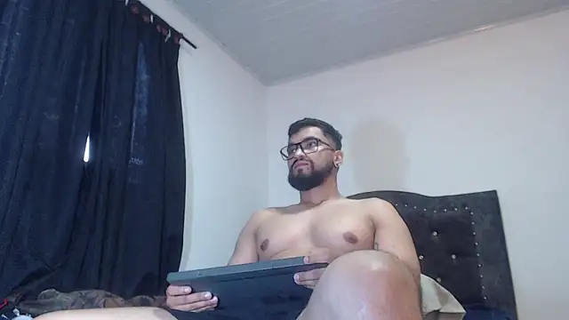 Snapshot of Chrys_harris77 chatting on March 26, 10:59 pm Chrys harris77 online show from March 26, 10:59 pm