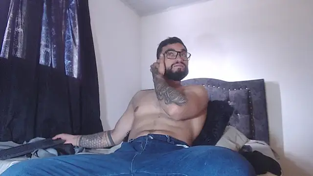 Snapshot of Chrys_harris77 chatting on March 31, 8:09 pm Chrys harris77 online show from March 31, 8:09 pm