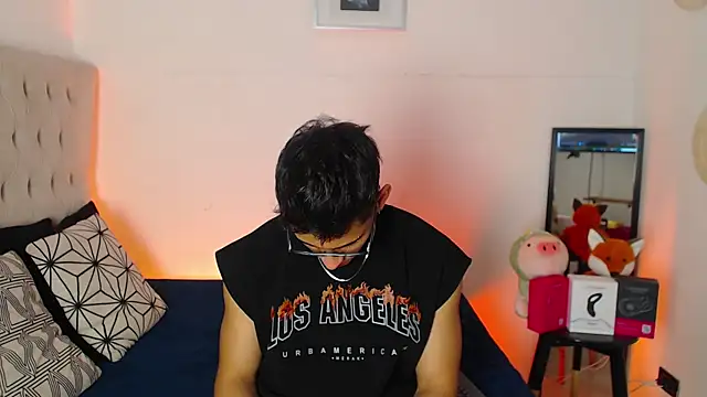 SalvadorFit online show from November 14, 8:40 pm