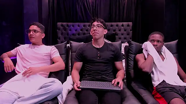 axel vega online show from February 13, 9:00 pm