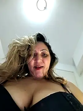 Lunita86 online show from May 13, 2:09 am
