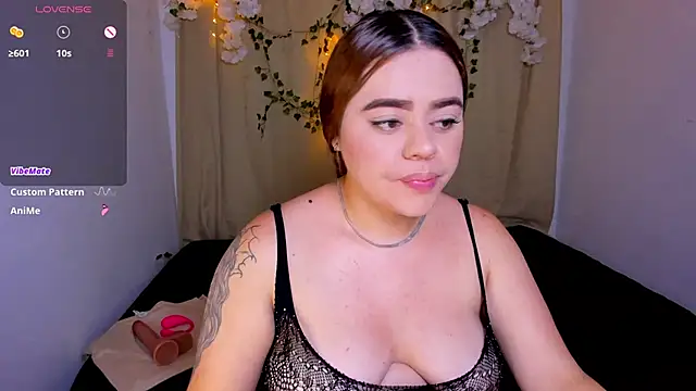 isabella arias2 online show from May 21, 12:39 am