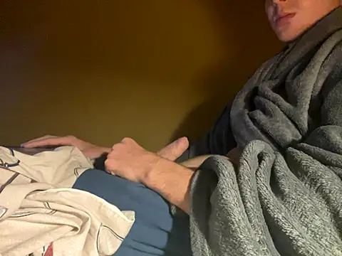 Snapshot of Randy9222 chatting on September 23, 8:23 pm Randy9222 online show from September 23, 8:23 pm