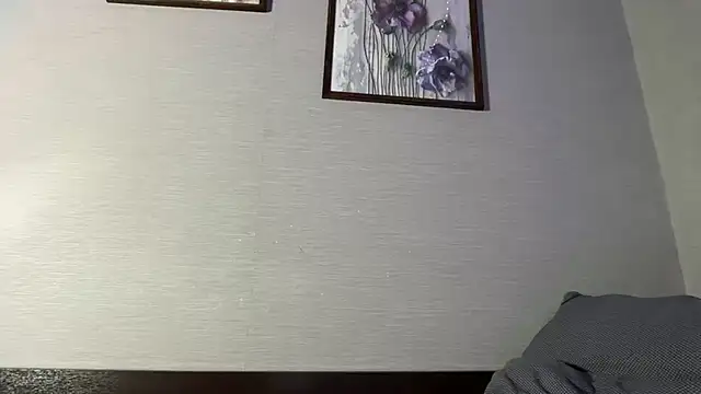 Valirae online show from July 4, 6:36 pm