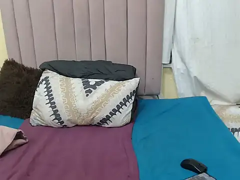 Fatassboodyxxx online show from September 19, 8:42 pm