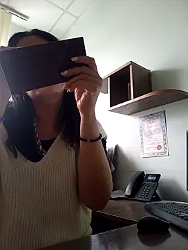 Snapshot of ValeriaLove43211 chatting on September 29, 7:57 am ValeriaLove43211 online show from September 29, 7:57 am