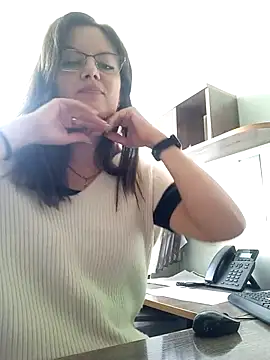 Snapshot of ValeriaLove43211 chatting on October 8, 8:01 am ValeriaLove43211 online show from October 8, 8:01 am