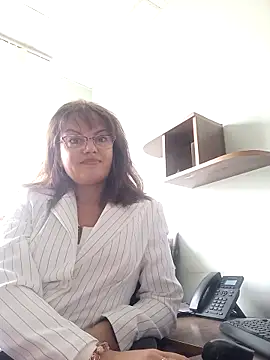 Snapshot of ValeriaLove43211 chatting on October 28, 9:46 am ValeriaLove43211 online show from October 28, 9:46 am