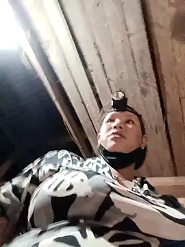 callistra online show from March 30, 1:23 pm