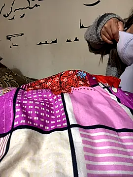 Milky-milk online show from December 1, 2:00 pm