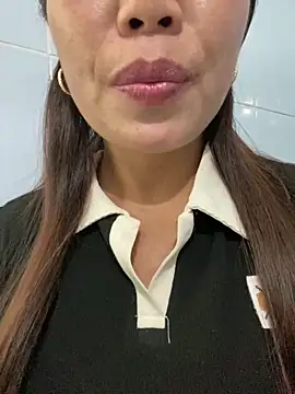 Milky-milk online show from March 26, 5:24 am