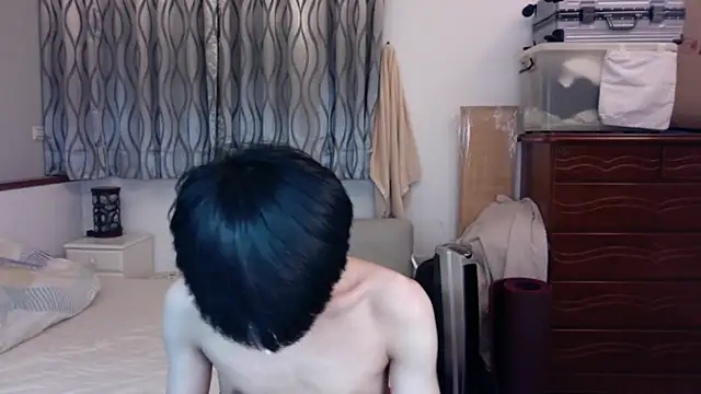 Snapshot of kai101010 chatting on October 28, 3:58 pm kai101010 online show from October 28, 3:58 pm