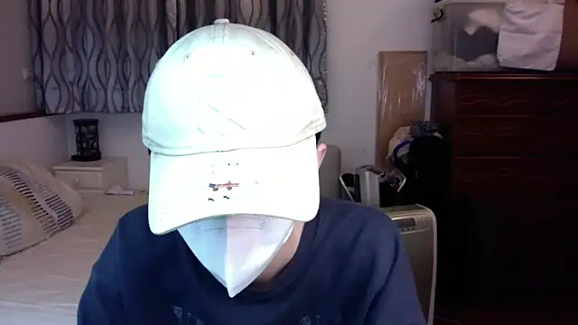 Snapshot of kai101010 chatting on November 1, 3:58 pm kai101010 online show from November 1, 3:58 pm