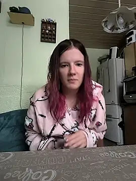 Snapshot of Hot_SkinnyGirl chatting on February 16, 3:19 pm Hot SkinnyGirl online show from February 16, 3:19 pm