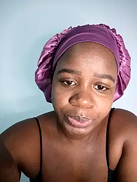 ROOMMYY2 online show from April 5, 12:30 am