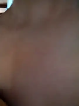 Snapshot of Suzanelee1 chatting on September 24, 12:41 pm Suzanelee1 online show from September 24, 12:41 pm