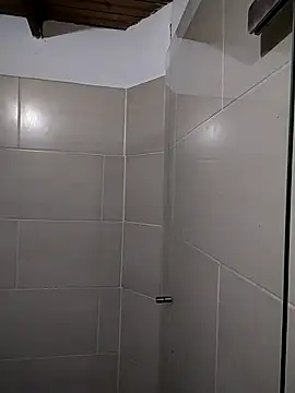 Snapshot of Suzanelee1 chatting on October 14, 1:01 pm Suzanelee1 online show from October 14, 1:01 pm