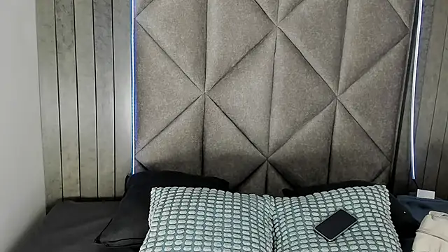 KeendraFox  online show from September 27, 7:19 pm