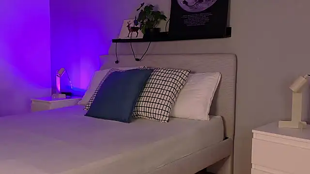 KeendraFox  online show from March 9, 10:08 am