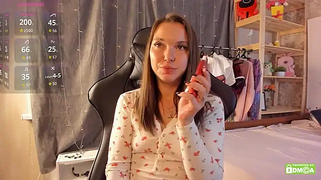 Elle Blair online show from September 18, 6:48 am
