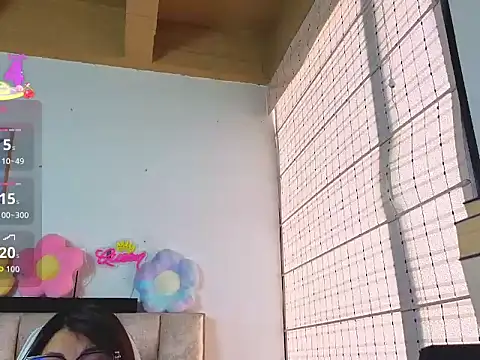 queenalexxa111 online show from September 26, 4:55 pm