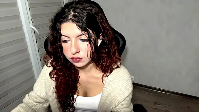 BabyJune18 online show from September 26, 5:39 pm