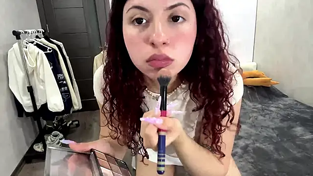 BabyJune18 online show from October 22, 3:34 pm